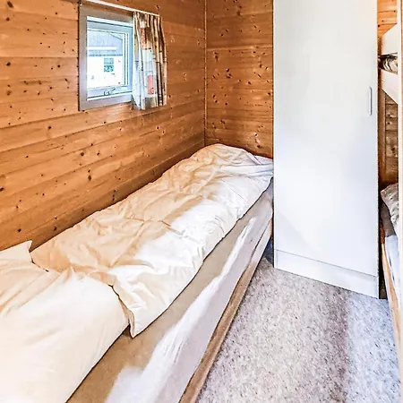 2 Bedroom Gorgeous In *